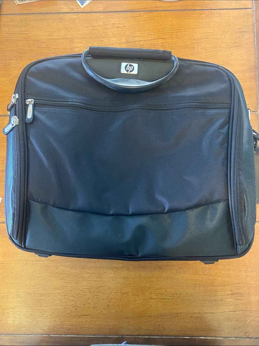 HP Black Men's Laptop Briefcase Bag with Front Zip Pocket HP400-02.